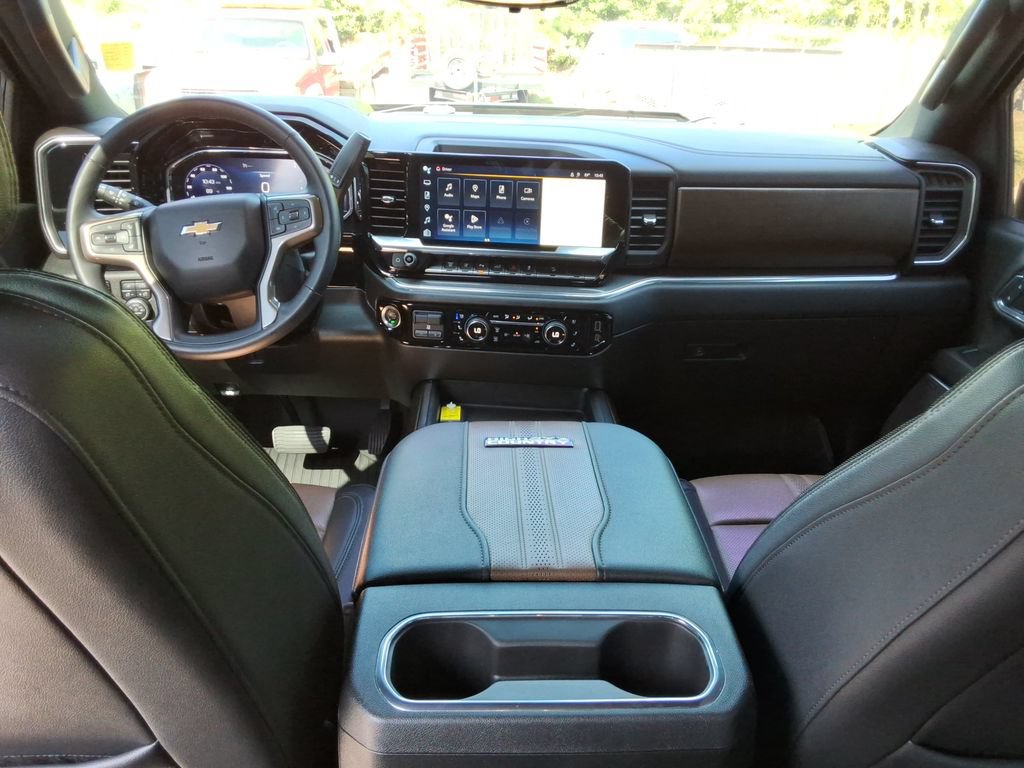 Used 2024 Chevrolet Silverado 3500 High Country w/ High Country Premium Package AWD/4WD image 23