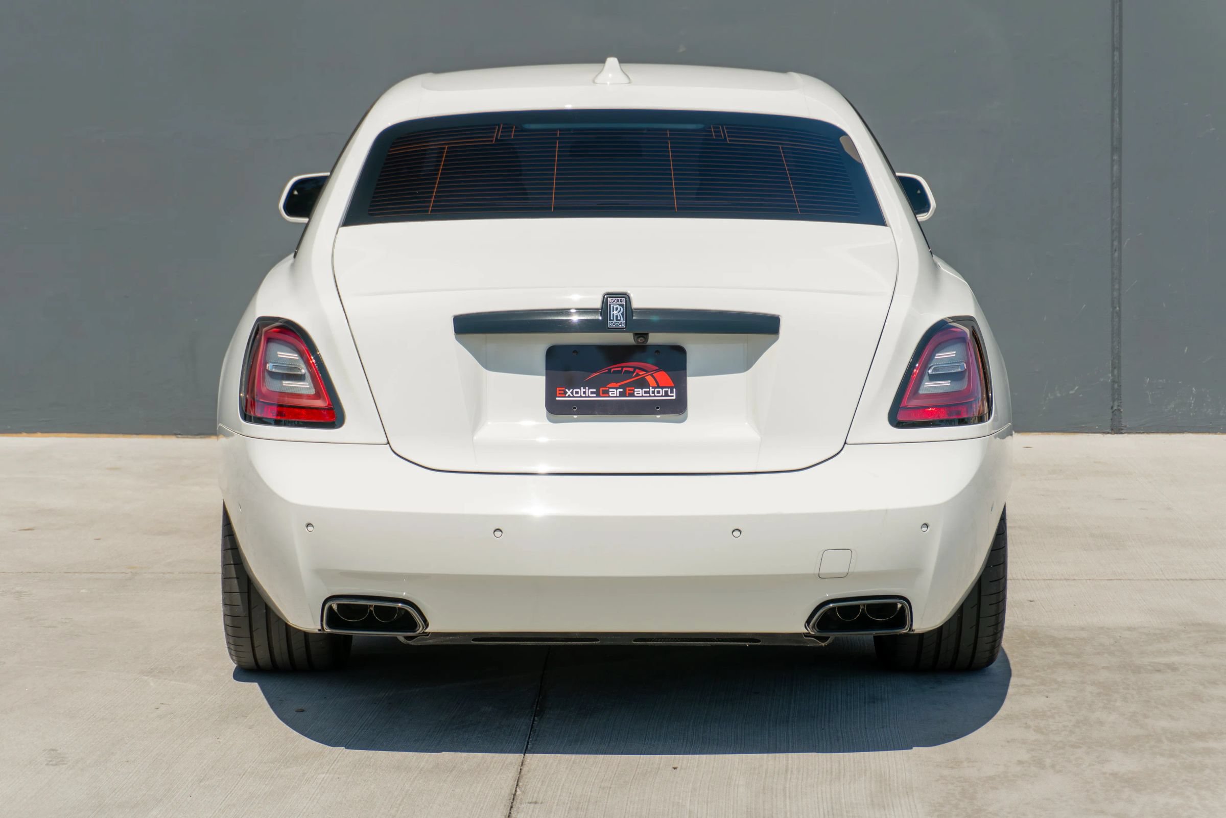 Used 2023 Rolls-Royce Ghost Black Badge w/ Black Badge Ghost Package AWD/4WD image 8