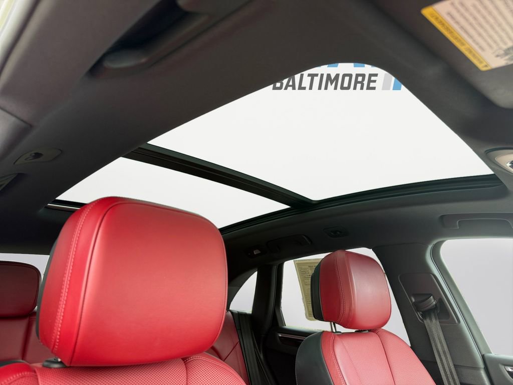 Used 2022 Porsche Macan image 16