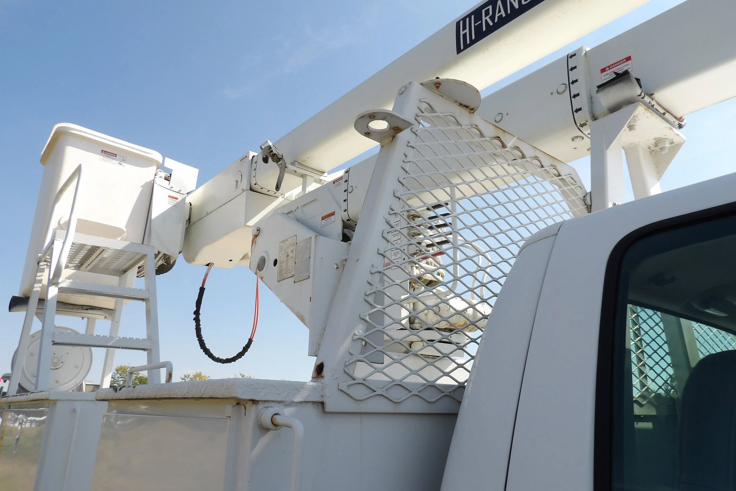 Used 2007 Ford F550 2WD Regular Cab Super Duty image 24