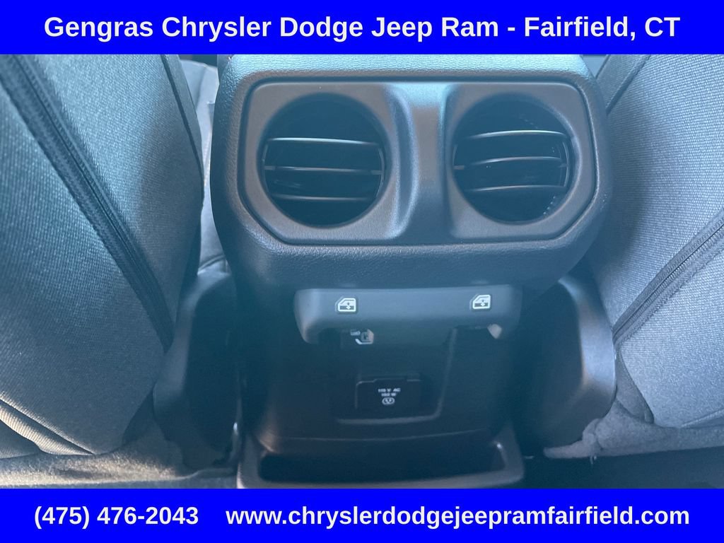 Certified 2025 Jeep Wrangler Unlimited Sahara AWD/4WD image 33