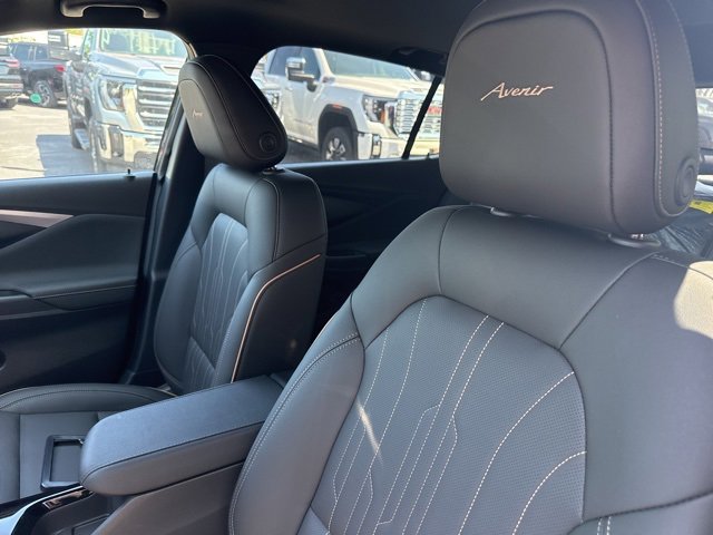 New 2025 Buick Envista Avenir image 12