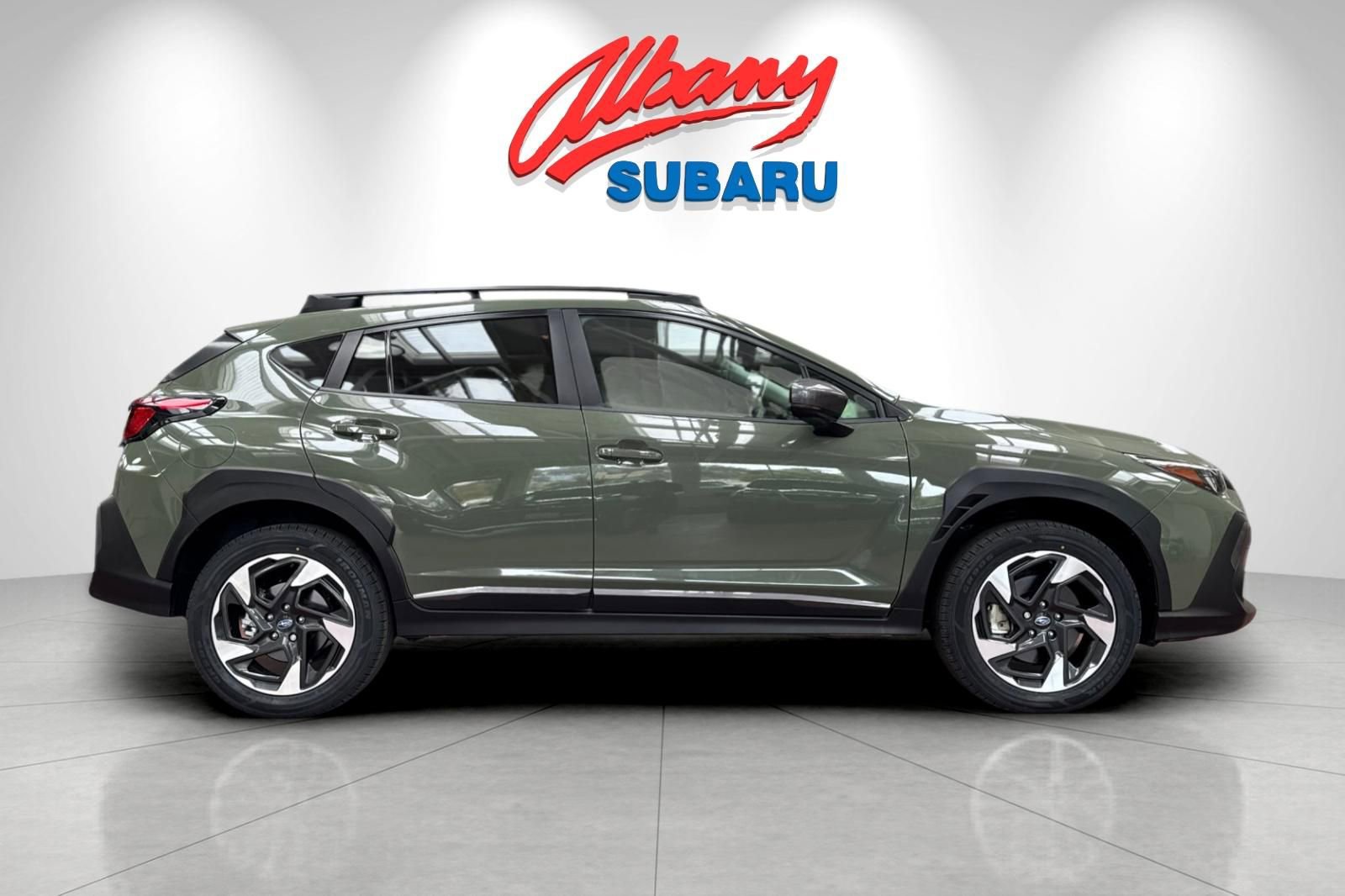 Used 2024 Subaru Crosstrek 2.5i Limited image 3