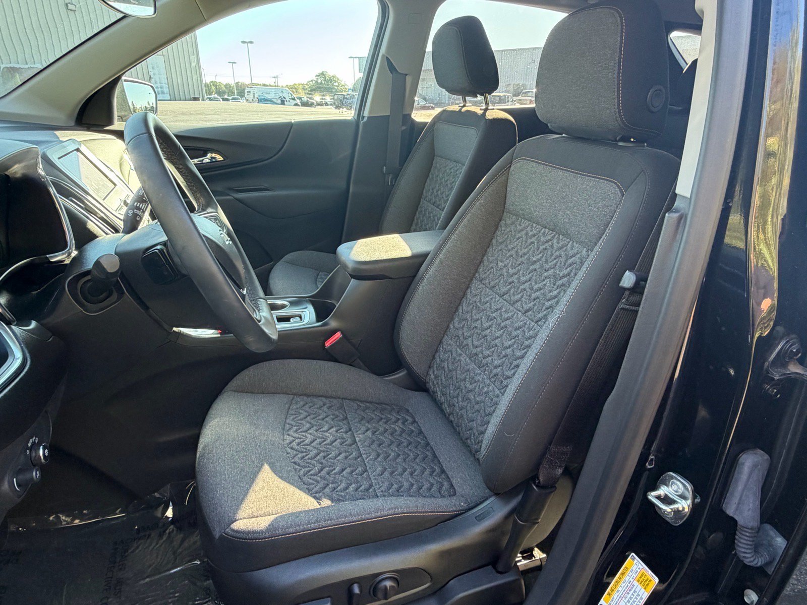 Used 2024 Chevrolet Equinox LT w/ LPO, Floor Liner Package FWD image 22