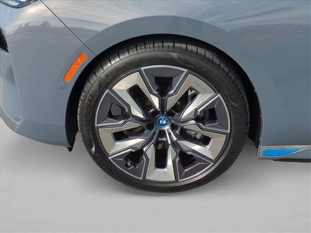Certified 2023 BMW i7 xDrive60 AWD/4WD image 26