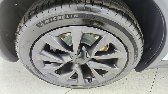 Used 2024 Tesla Model X AWD/4WD image 56