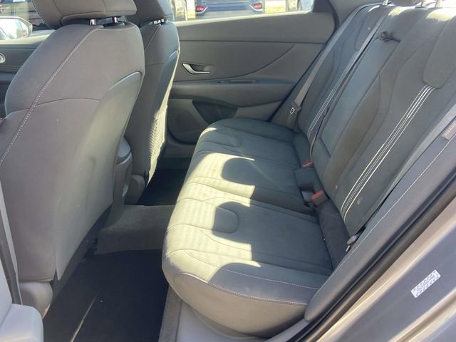 Certified 2024 Hyundai Elantra SEL w/ Convenience Package image 9