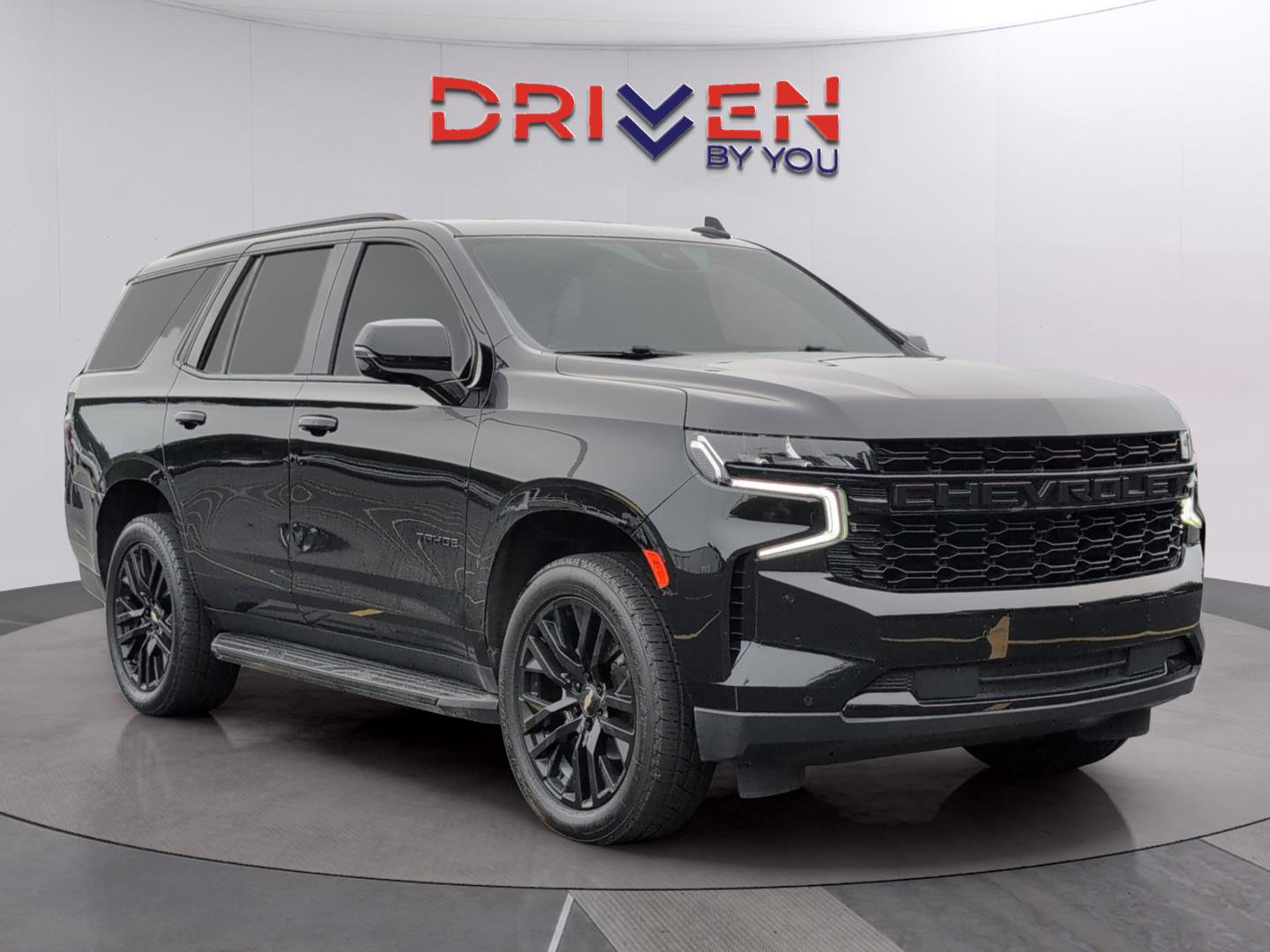 Used 2023 Chevrolet Tahoe RST w/ Luxury Package AWD/4WD image 7