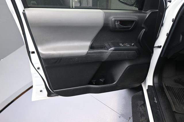 Used 2022 Toyota Tacoma SR RWD image 79