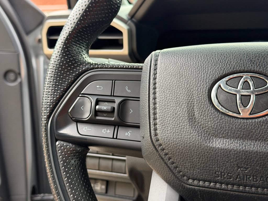Used 2024 Toyota Tacoma SR w/ SR Upgrade Package AWD/4WD image 15