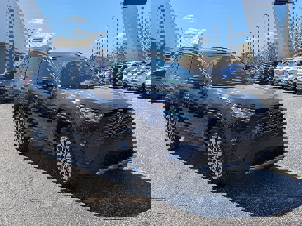 Used 2019 Toyota RAV4 Limited w/ Advanced Technology Package image 2