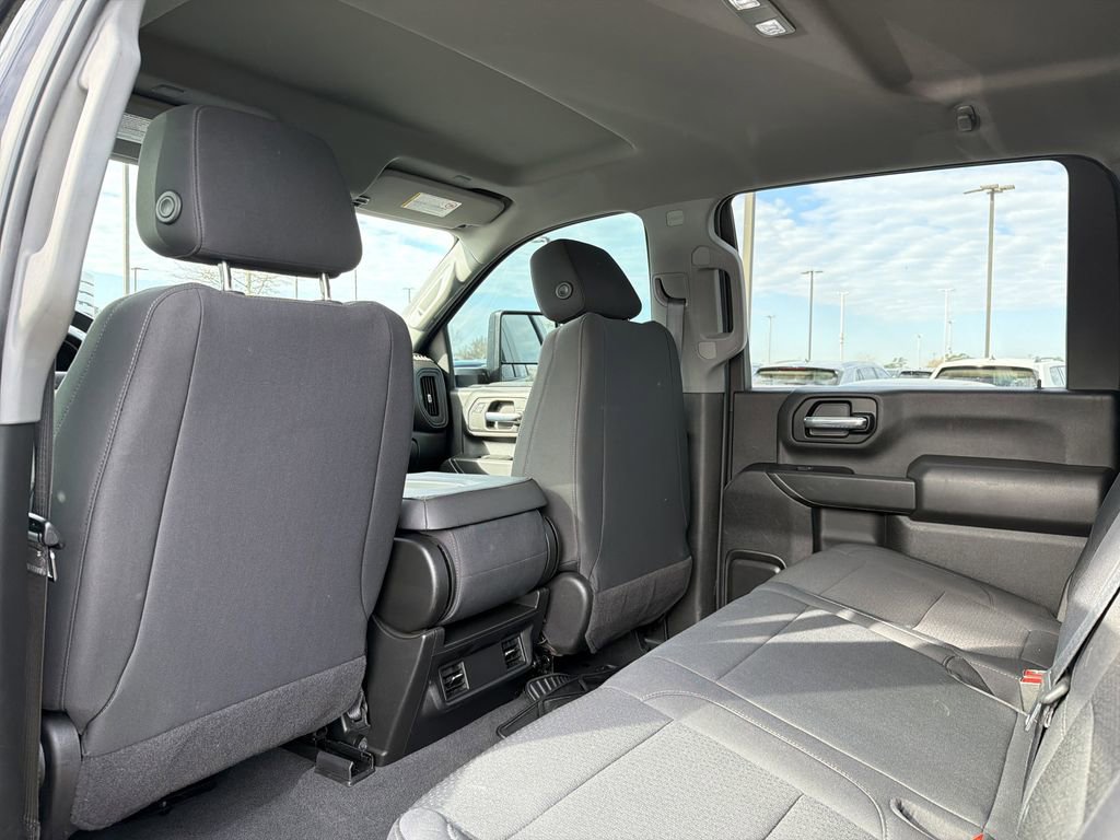 Used 2022 Chevrolet Silverado 2500 Custom w/ Custom Value Package image 12
