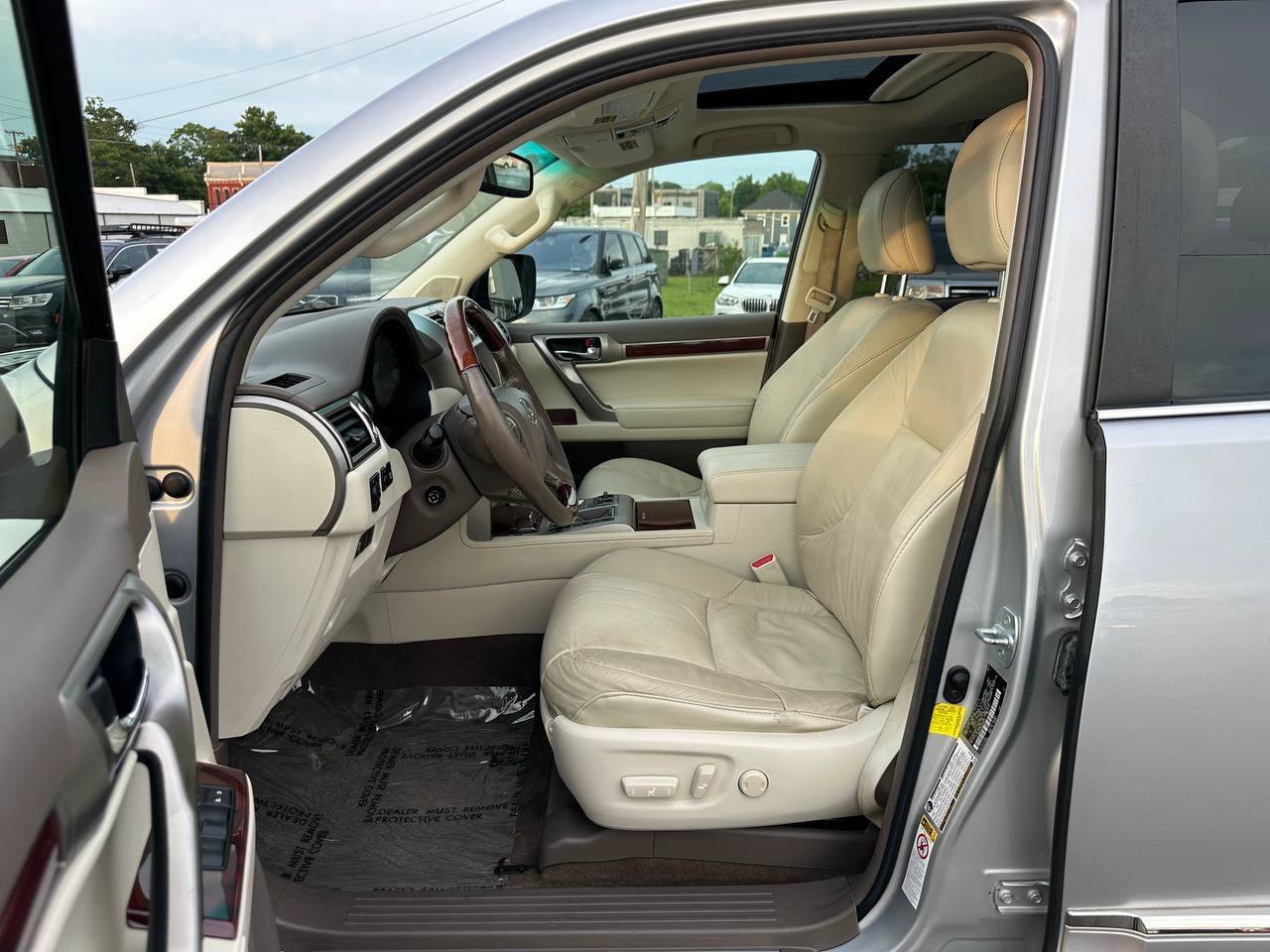 Used 2012 Lexus GX 460 w/ Comfort Plus Pkg AWD/4WD image 14