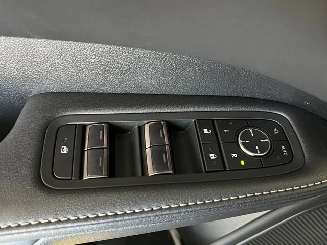 Used 2025 Lexus RX 450h AWD w/ Convenience Package image 34