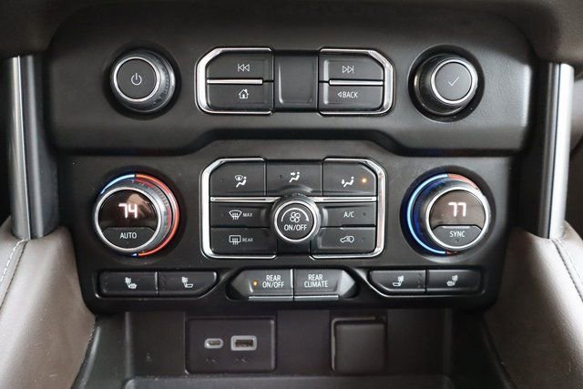 Used 2021 Chevrolet Tahoe LT w/ Luxury Package image 11