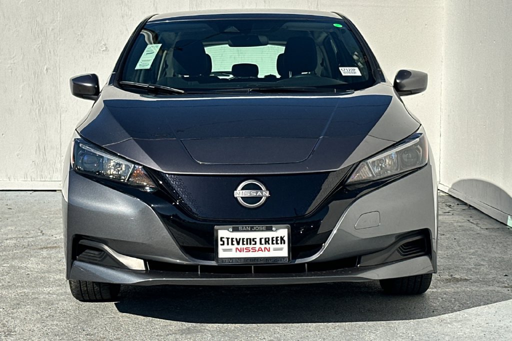Used 2025 Nissan Leaf S FWD image 8