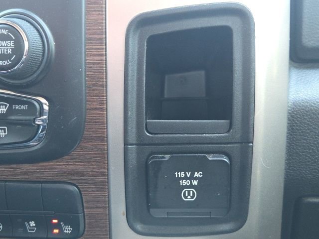 Used 2017 RAM 1500 Laramie w/ Convenience Group image 32