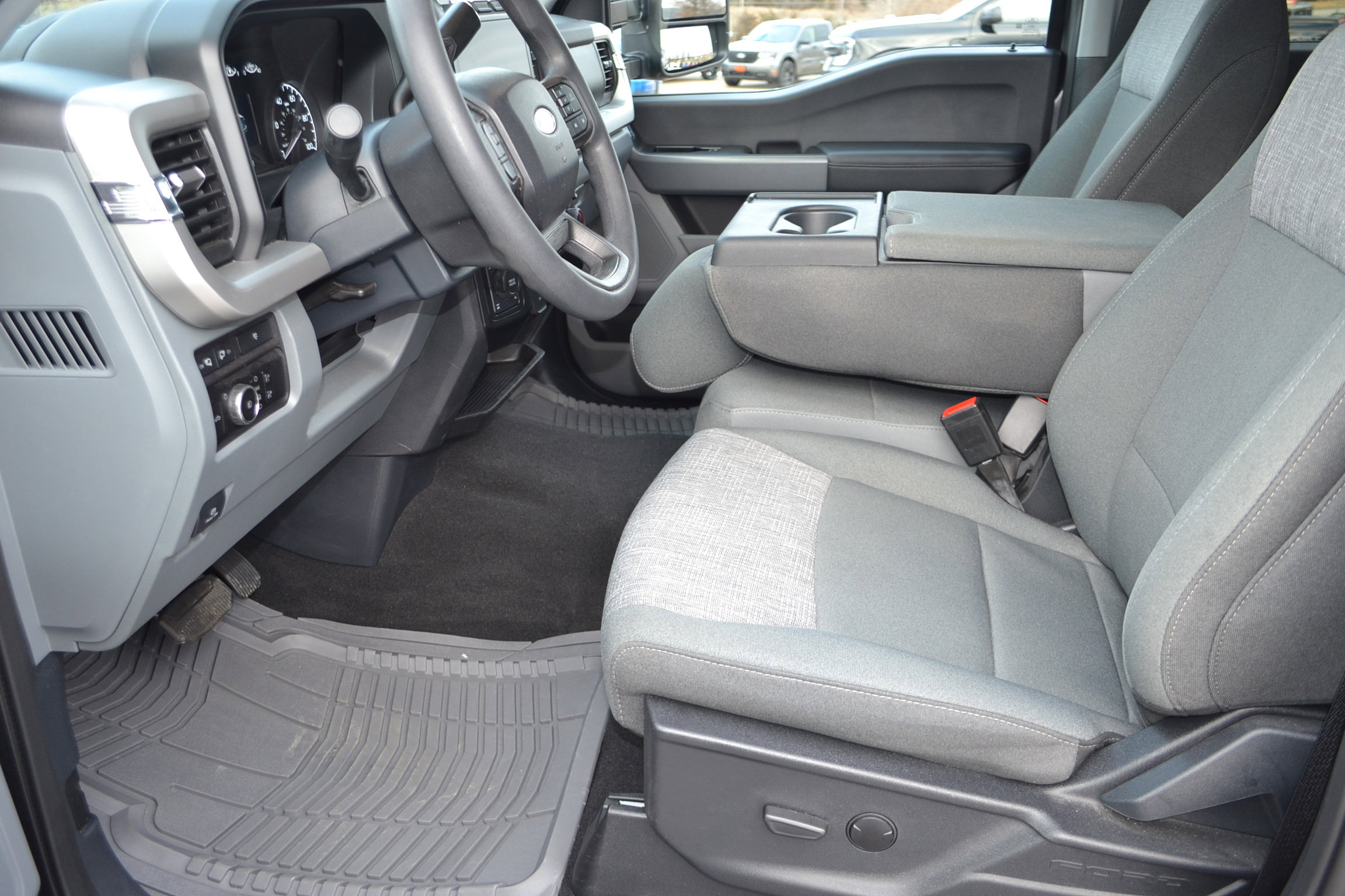 Certified 2024 Ford F250 XLT w/ 360-Degree Camera Package image 11