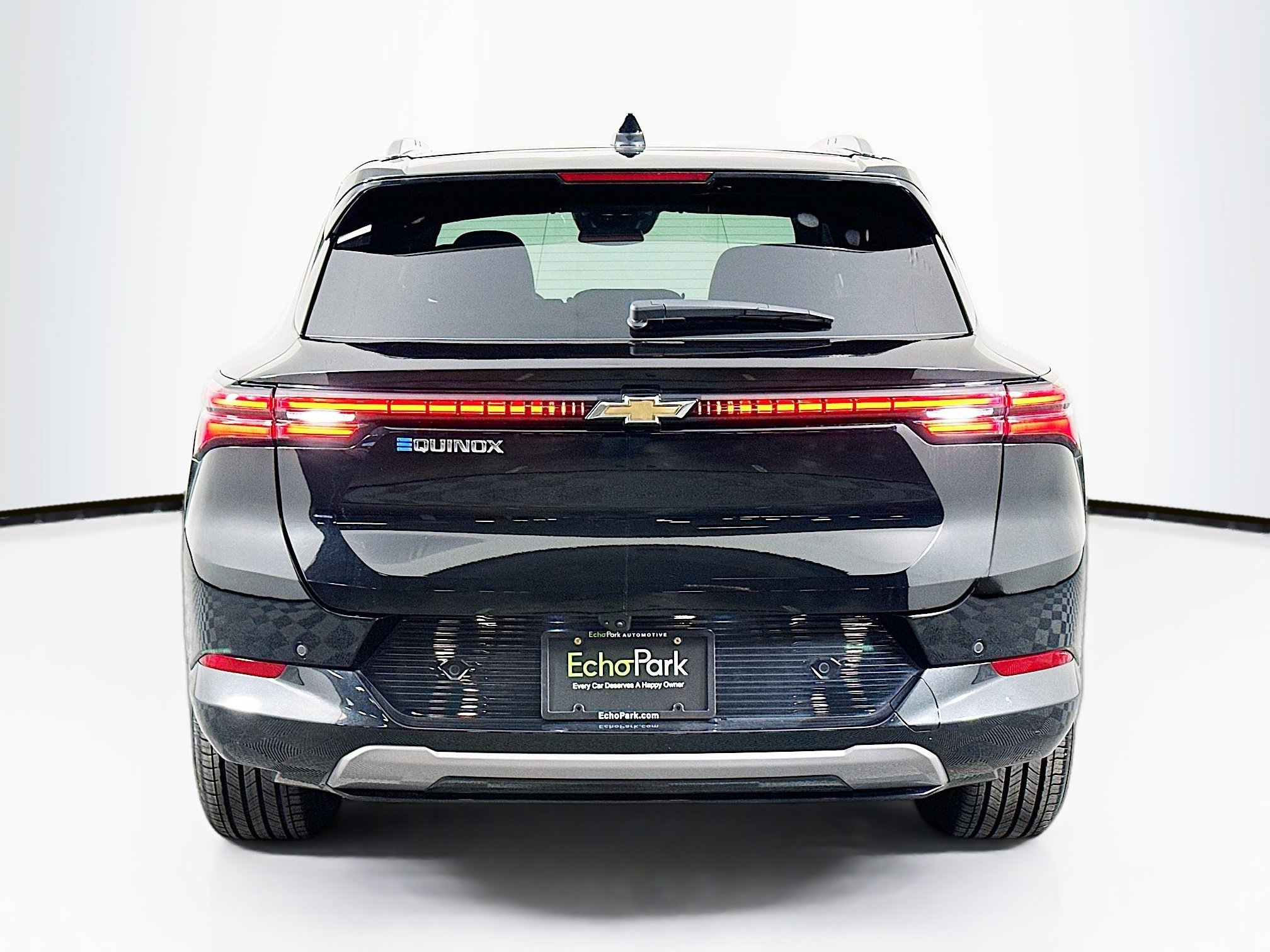 Used 2025 Chevrolet Equinox EV LT image 7