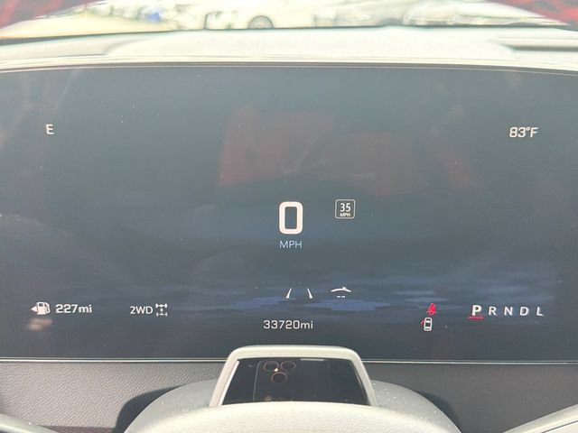 Used 2025 Chevrolet Traverse RS AWD/4WD image 27