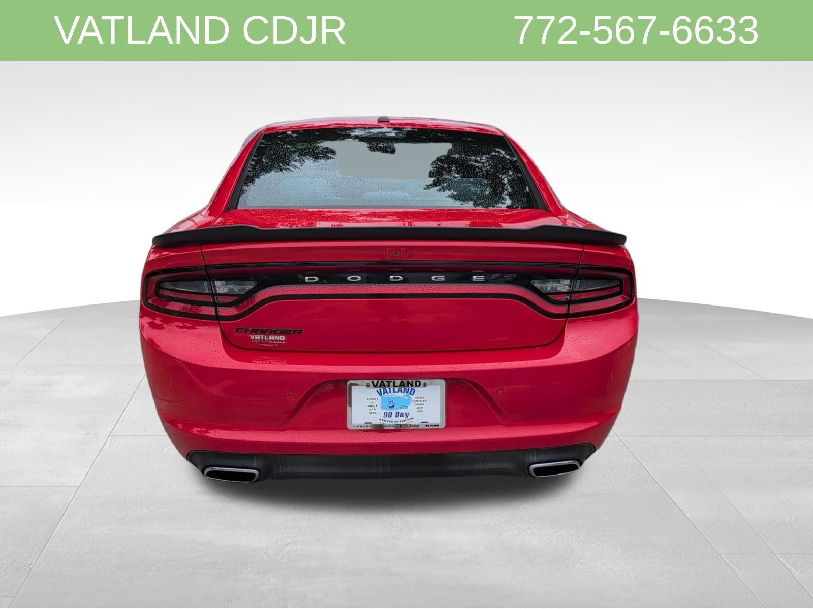 Used 2018 Dodge Charger SXT w/ Blacktop Package image 8