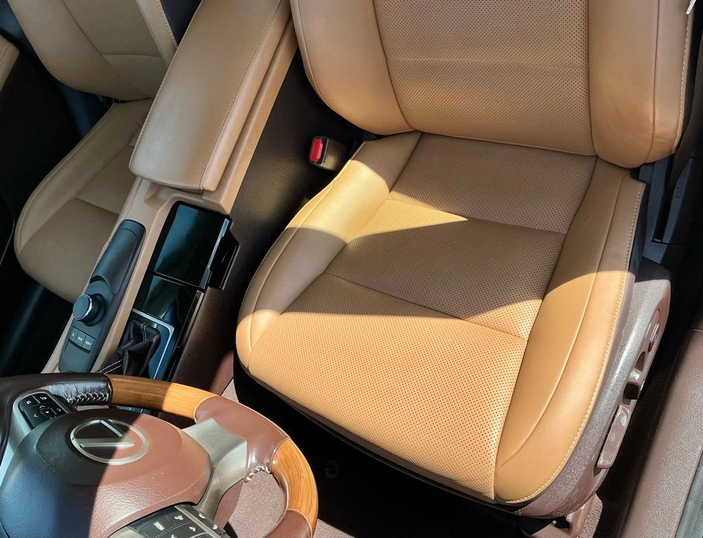 Used 2016 Lexus ES 300h w/ Premium Package w/Wood Trim image 37