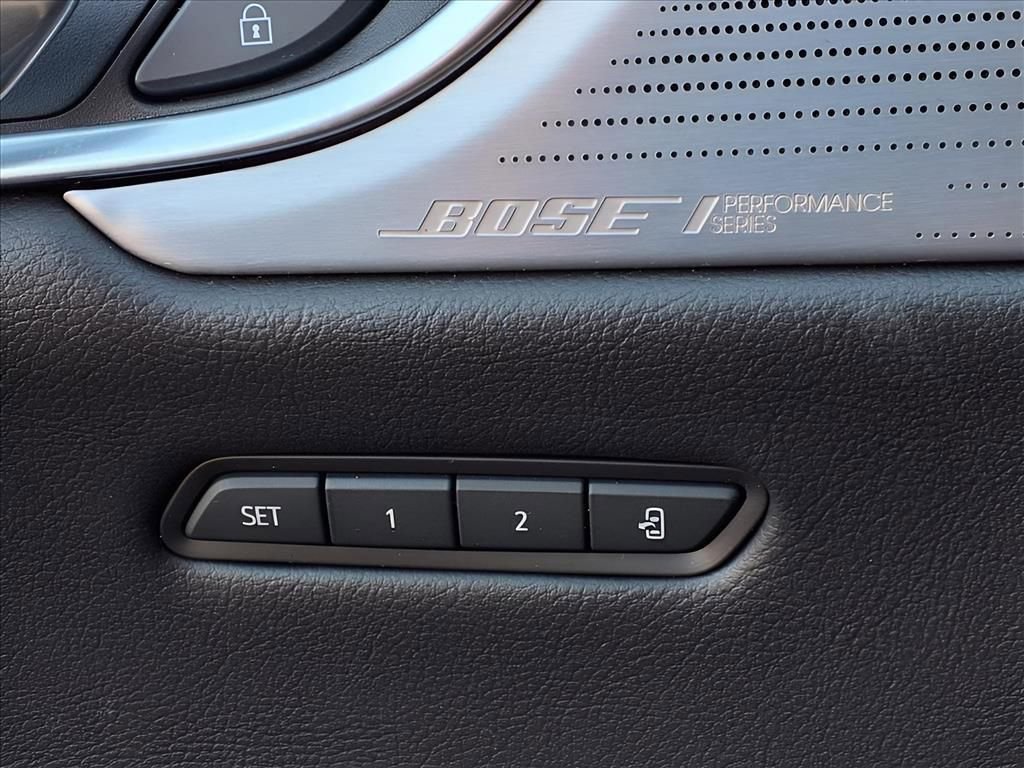 Used 2025 Cadillac XT5 Premium Luxury image 22