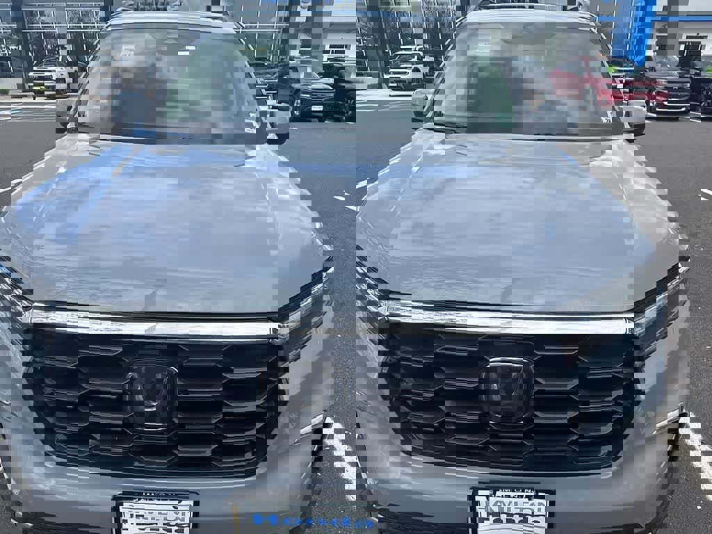 Used 2023 Honda Pilot Touring image 2