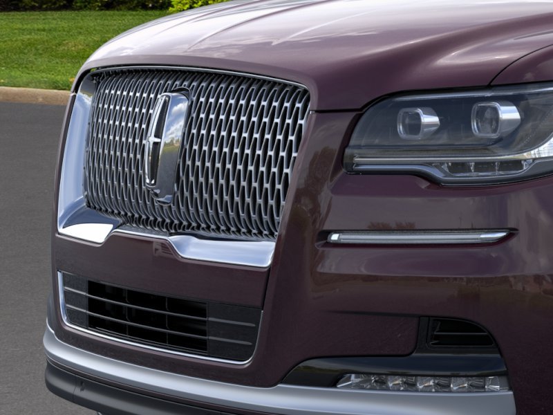 New 2024 Lincoln Navigator Reserve AWD/4WD image 17