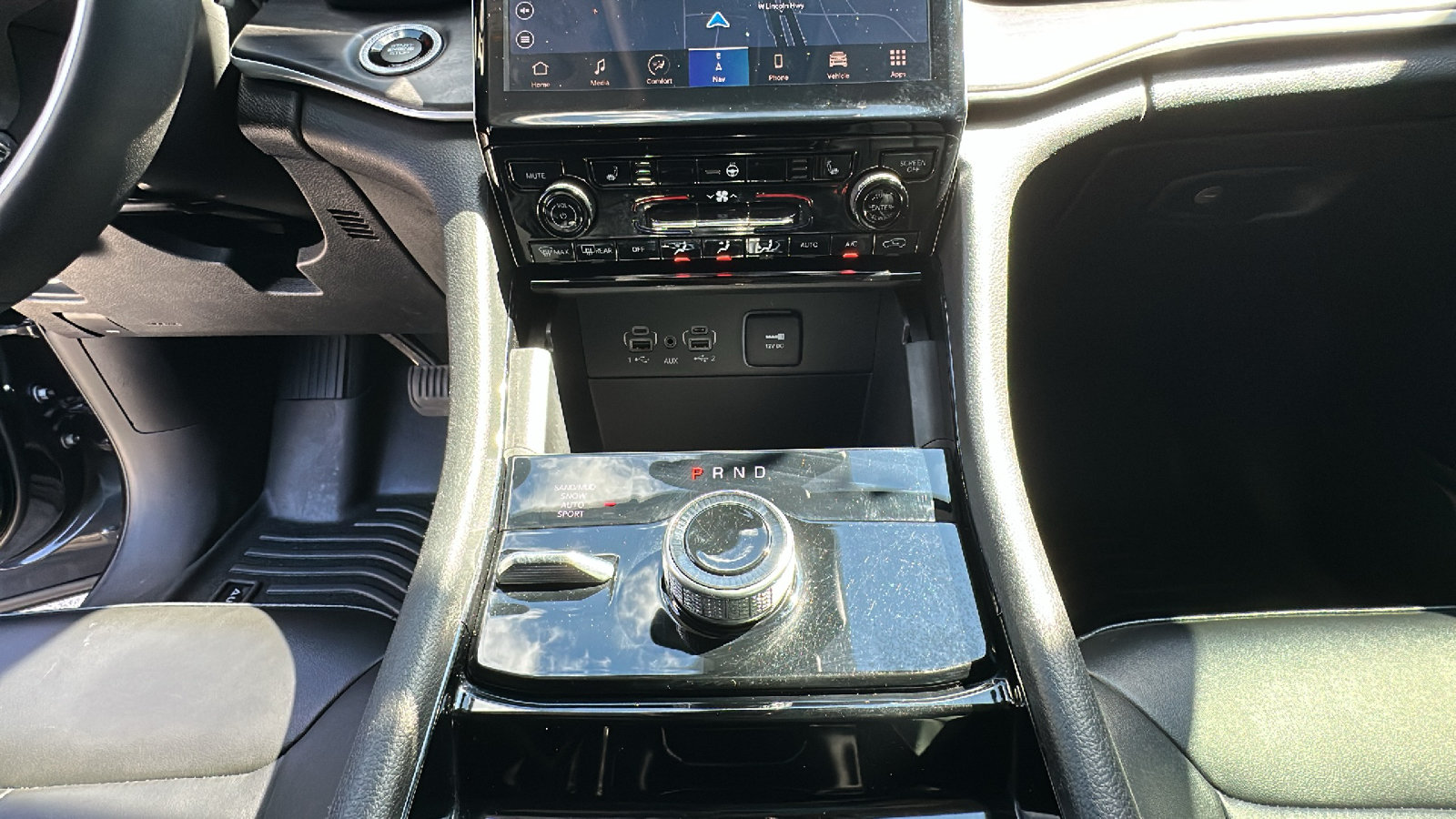 Used 2023 Jeep Grand Cherokee Limited AWD/4WD image 22