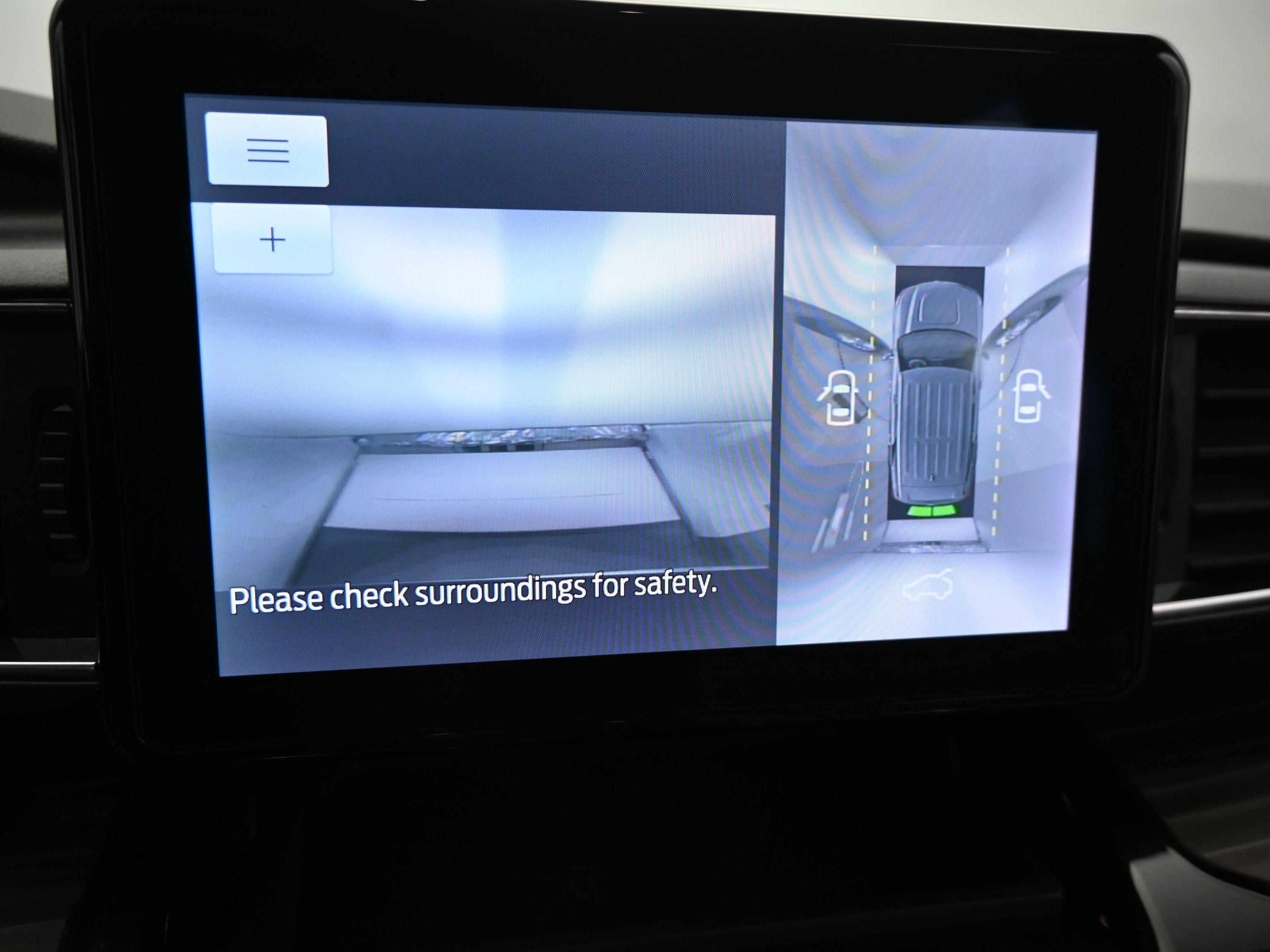 Used 2021 Ford Explorer Limited w/ Equipment Group 301A image 18