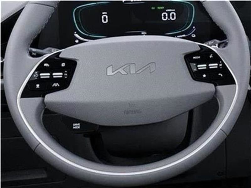 New 2025 Kia Niro EX image 49