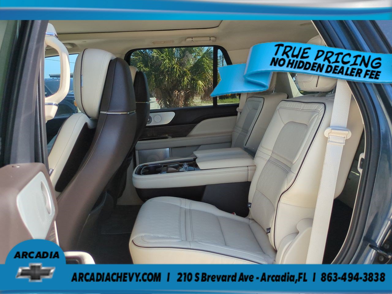 Used 2021 Lincoln Navigator Black Label w/ Cargo Convenience Package AWD/4WD image 14