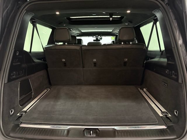 Certified 2024 Jeep Grand Wagoneer L Series II w/ Quick Order Packagew 28T AWD/4WD image 11