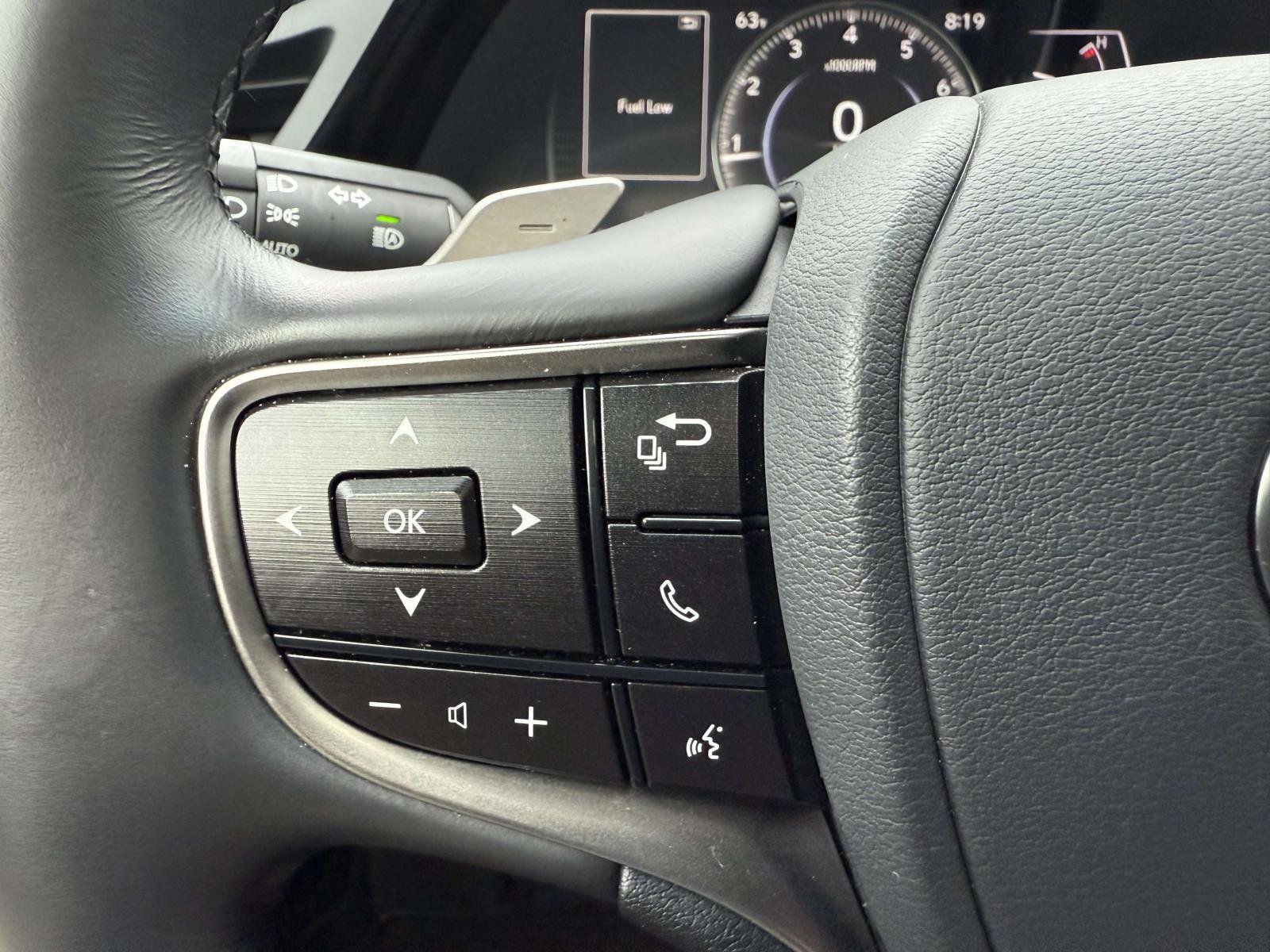 Used 2025 Lexus ES 350 w/ Premium Package FWD image 21