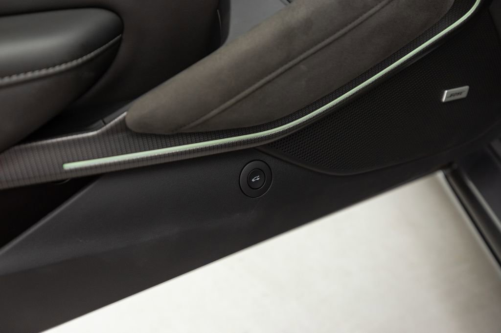 Used 2021 Chevrolet Camaro SS image 35