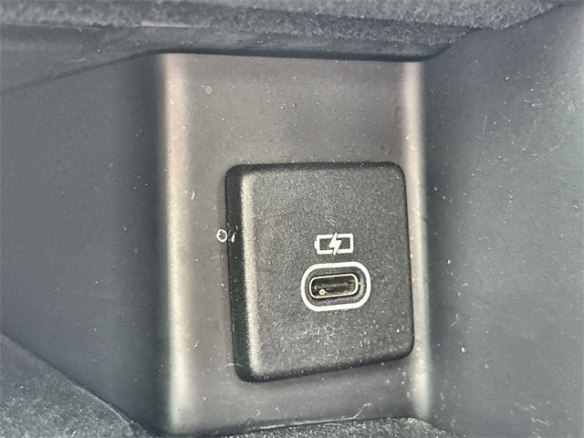 Used 2022 Land Rover Discovery HSE R-Dynamic image 39