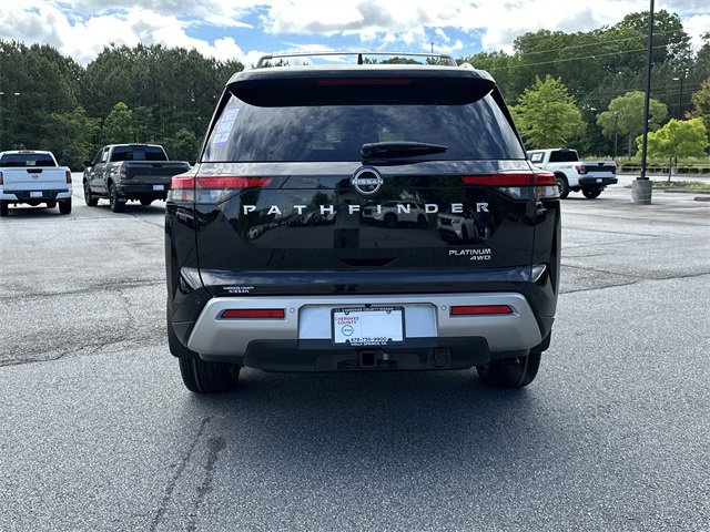 New 2025 Nissan Pathfinder Platinum image 7