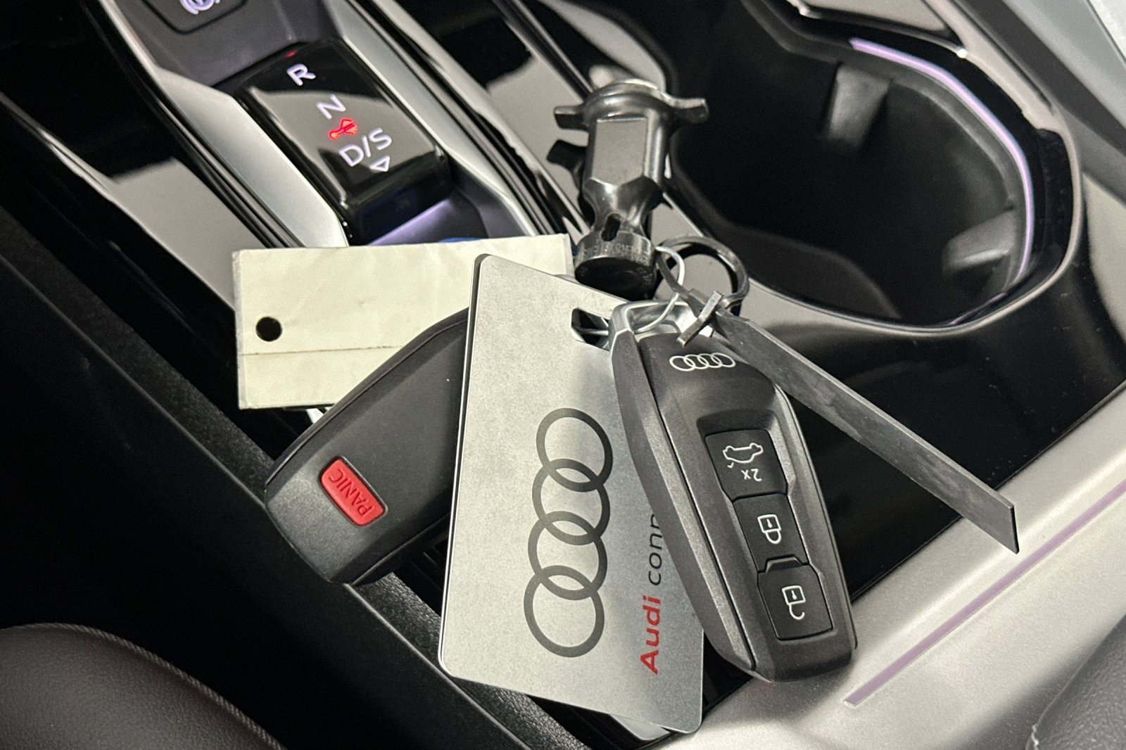 Used 2025 Audi Q5 Premium w/ Convenience Package image 24