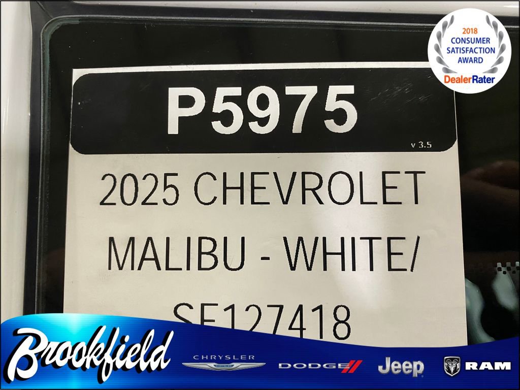 Used 2025 Chevrolet Malibu LT image 32