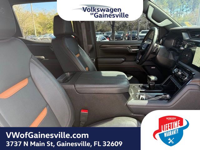 Used 2025 GMC Sierra 1500 AT4 image 9