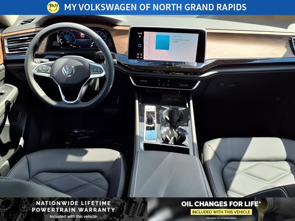 New 2026 Volkswagen Atlas SE image 16
