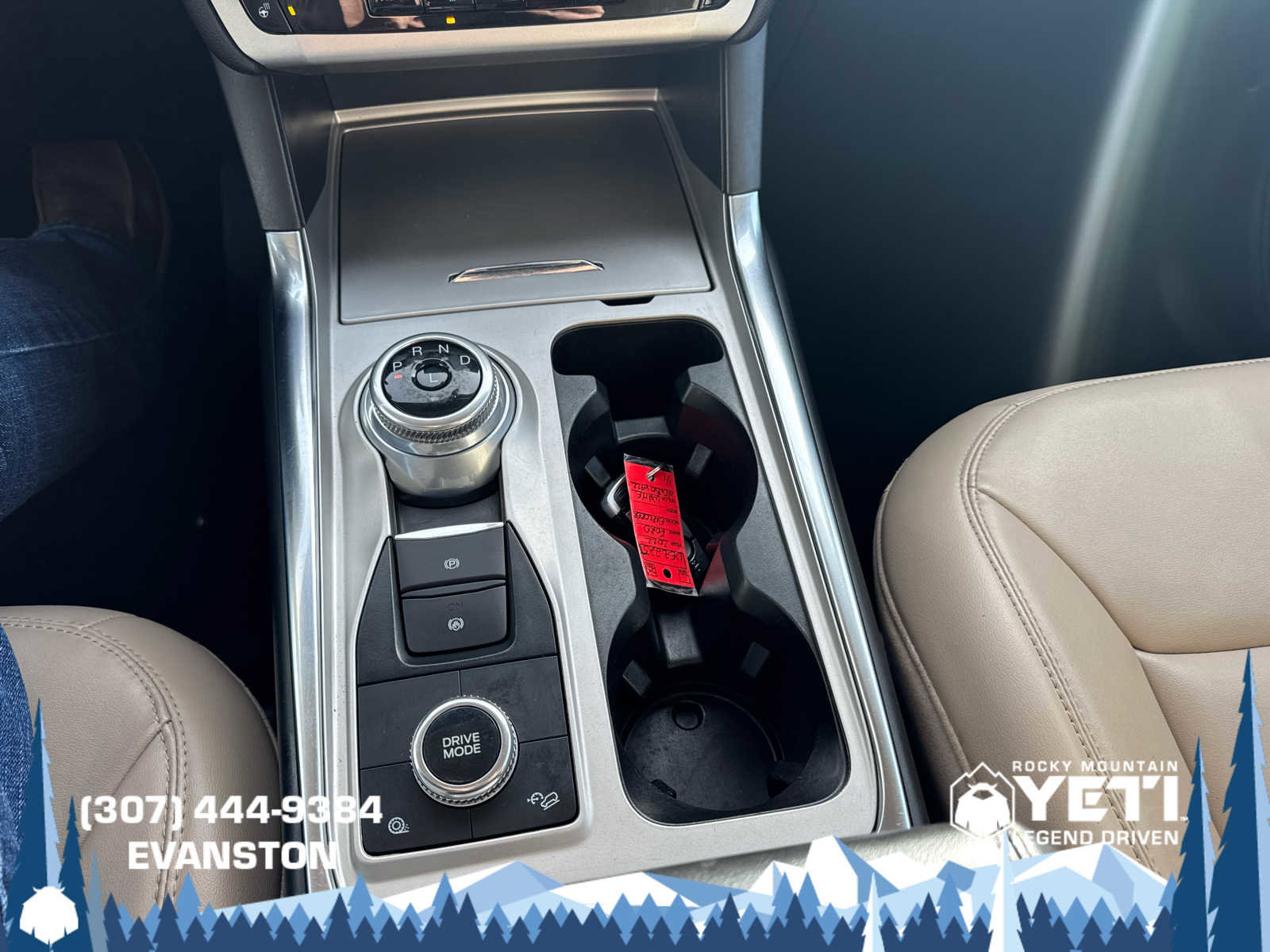 Used 2022 Ford Explorer XLT w/ Equipment Group 202A image 32