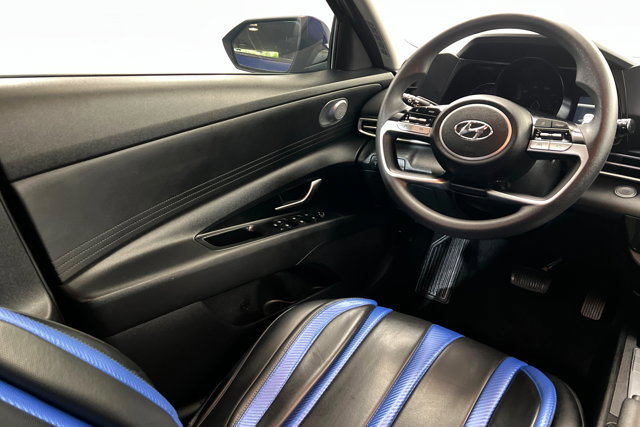 Used 2023 Hyundai Elantra SEL image 11