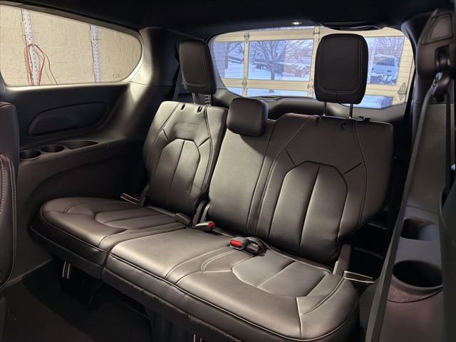 New 2026 Chrysler Pacifica Select w/ S Appearance Package AWD/4WD image 17