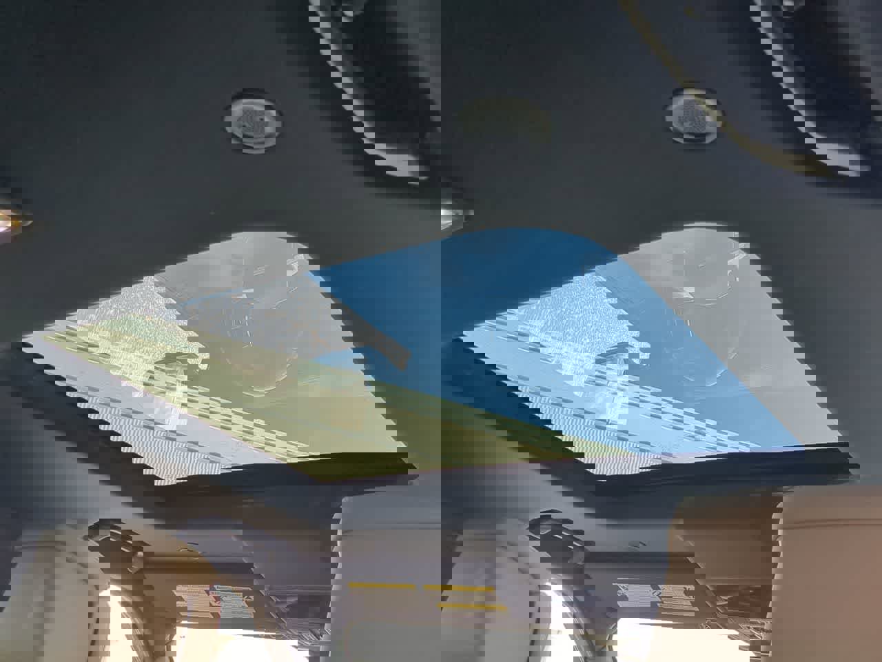 Used 2025 Land Rover Discovery Dynamic SE AWD/4WD image 22