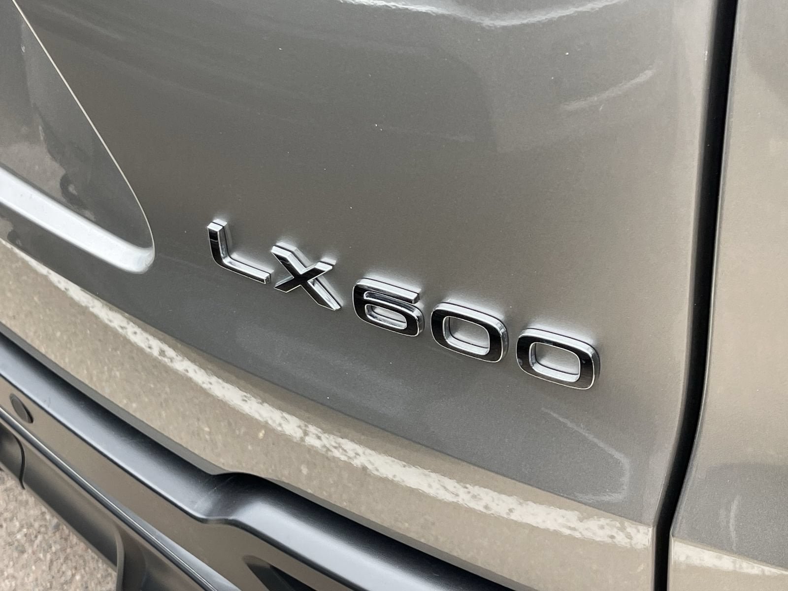 Used 2024 Lexus LX 600 F Sport AWD/4WD image 6