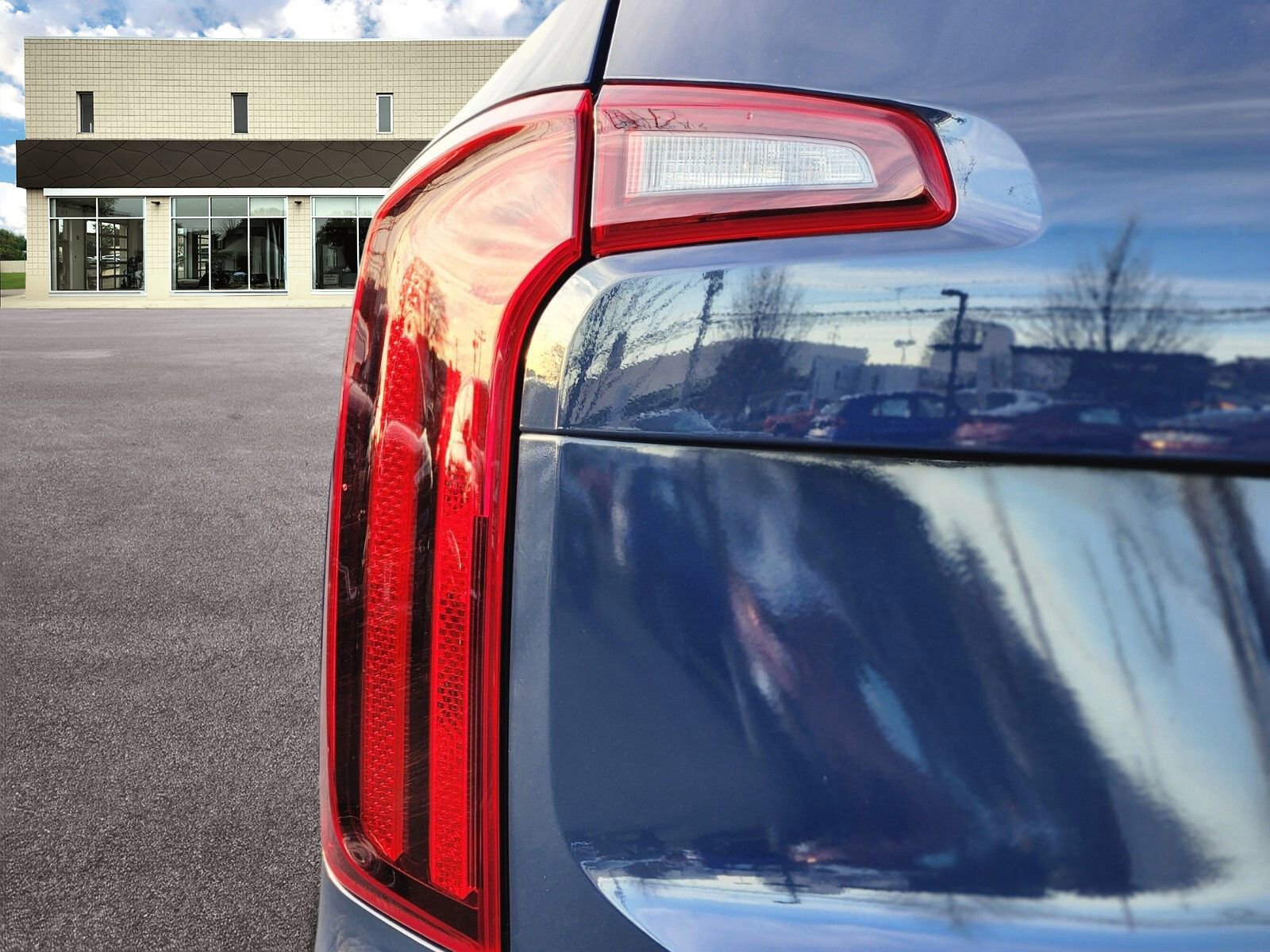 Used 2024 Kia Telluride S w/ S Sunroof Package image 9