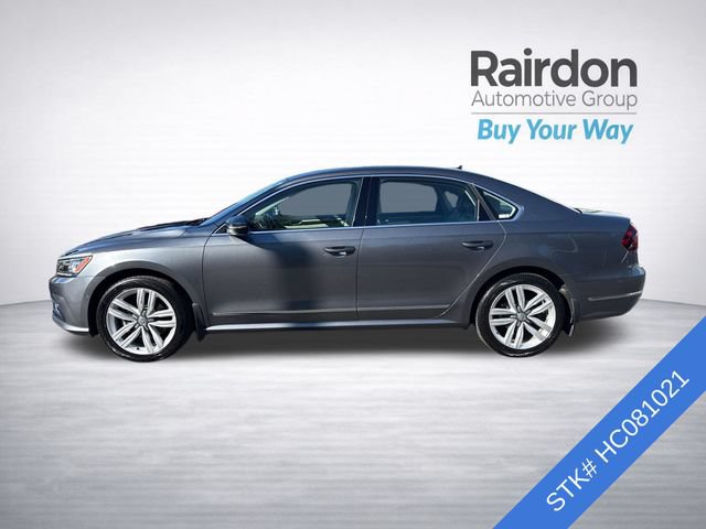 Used 2017 Volkswagen Passat 1.8T SEL Premium FWD image 4