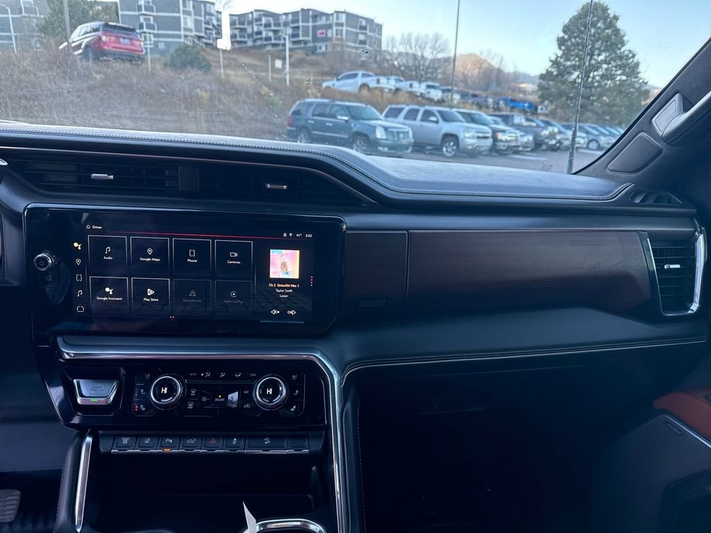 Used 2024 GMC Sierra 2500 Denali Ultimate image 16